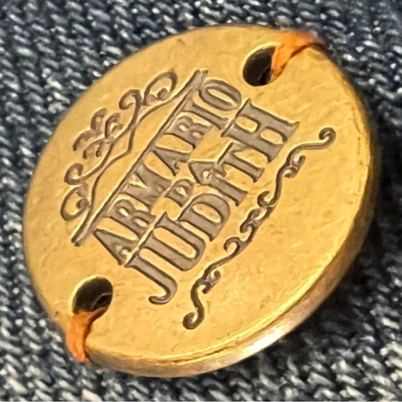 El Amario De Judith Embroidered Jean Jacket Medium - Picture 6 of 11